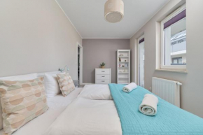 Elegant 1 Bedroom Apartment with Balcony in Wrocław by Noclegi Renters
